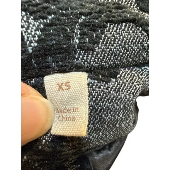 Soft Surroundings Regency Damask Black & Gray Jacquard Floral Long Coat XS EUC - Picture 6 of 7